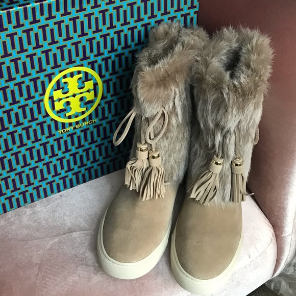 ❄️❄️❄️TORY BURCH WINTER FUR BOOTS, size 9 - Picture 2 of 6